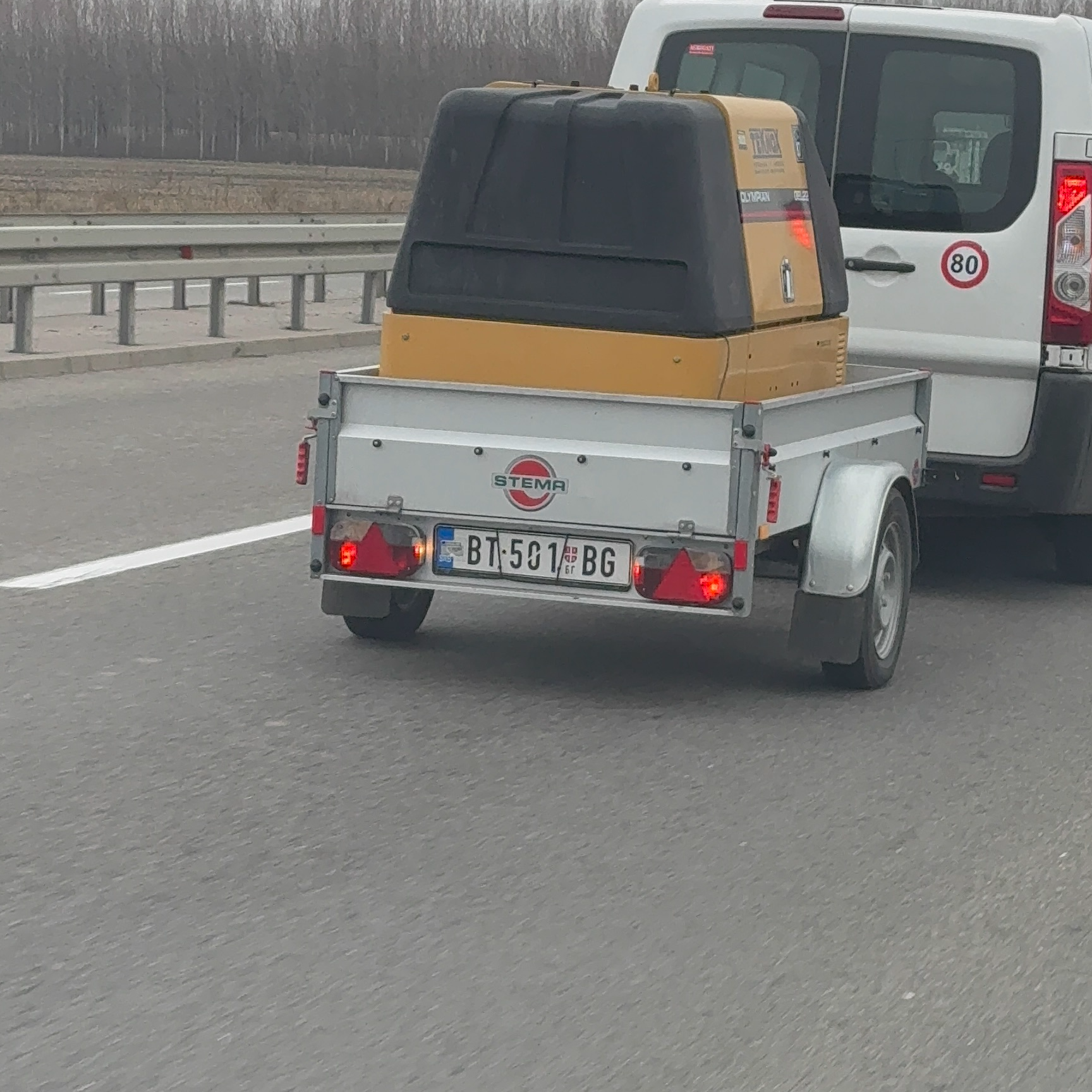 rent agregat /iznamljivanje agregata CAT GEL22 22kva 17,5kw 